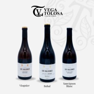 Finca Los Halcones Viognier, Bobal y Sauvignon Blanc bajo el logotipo de Vega Tolosa